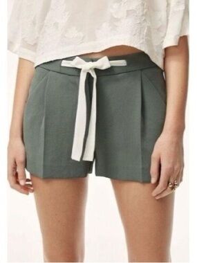 Aritzia Wilfred Exergue Short in Sagesse sz 0